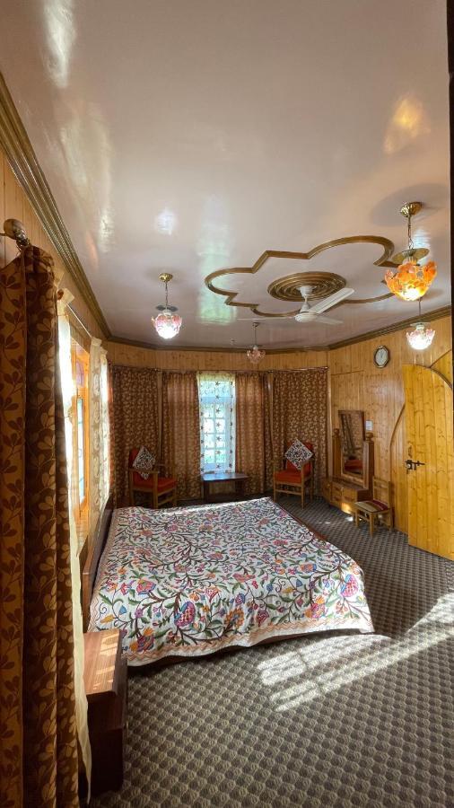 Dilaram Guest House Srinagar  Exterior photo