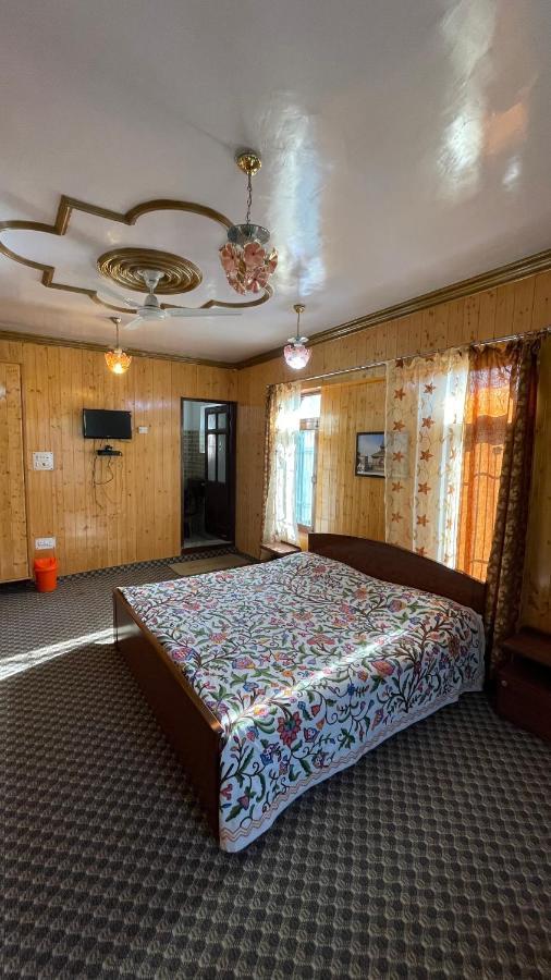 Dilaram Guest House Srinagar  Exterior photo