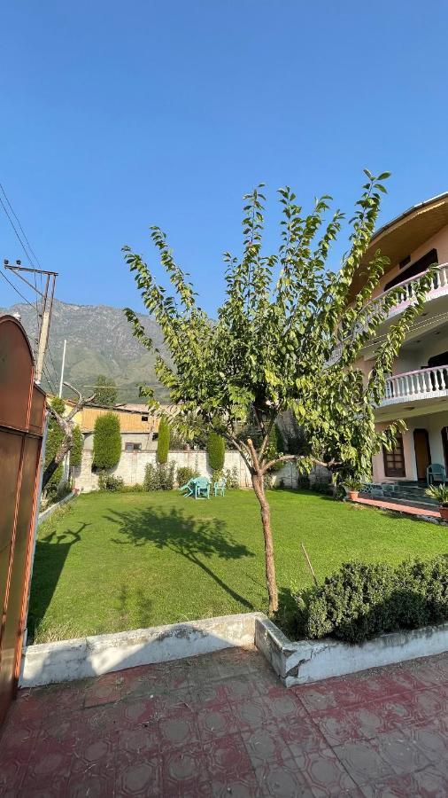 Dilaram Guest House Srinagar  Exterior photo