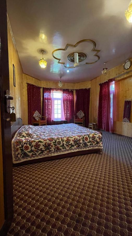 Dilaram Guest House Srinagar  Exterior photo