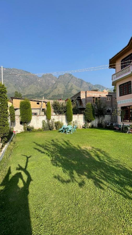Dilaram Guest House Srinagar  Exterior photo