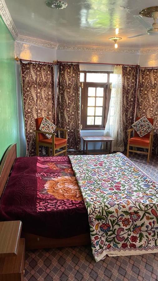 Dilaram Guest House Srinagar  Exterior photo
