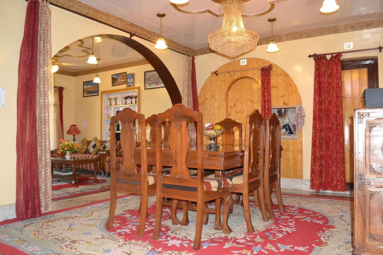 Dilaram Guest House Srinagar  Exterior photo